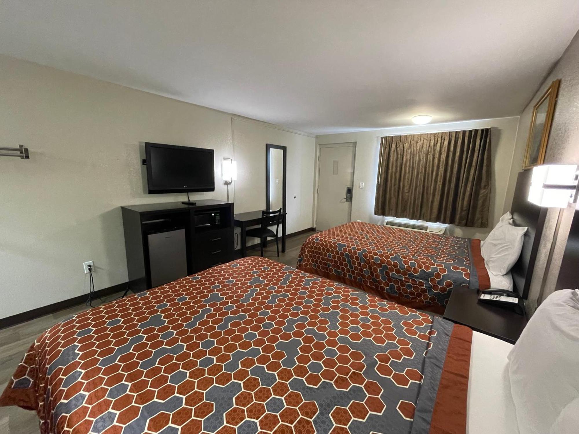 Royal Inn Motel フレデリックスバーグ エクステリア 写真